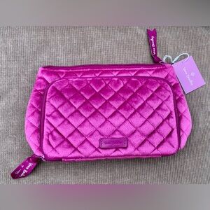 Vera Bradley Majestic Magenta Plush Velvet Compact Organizer is New with Tags.